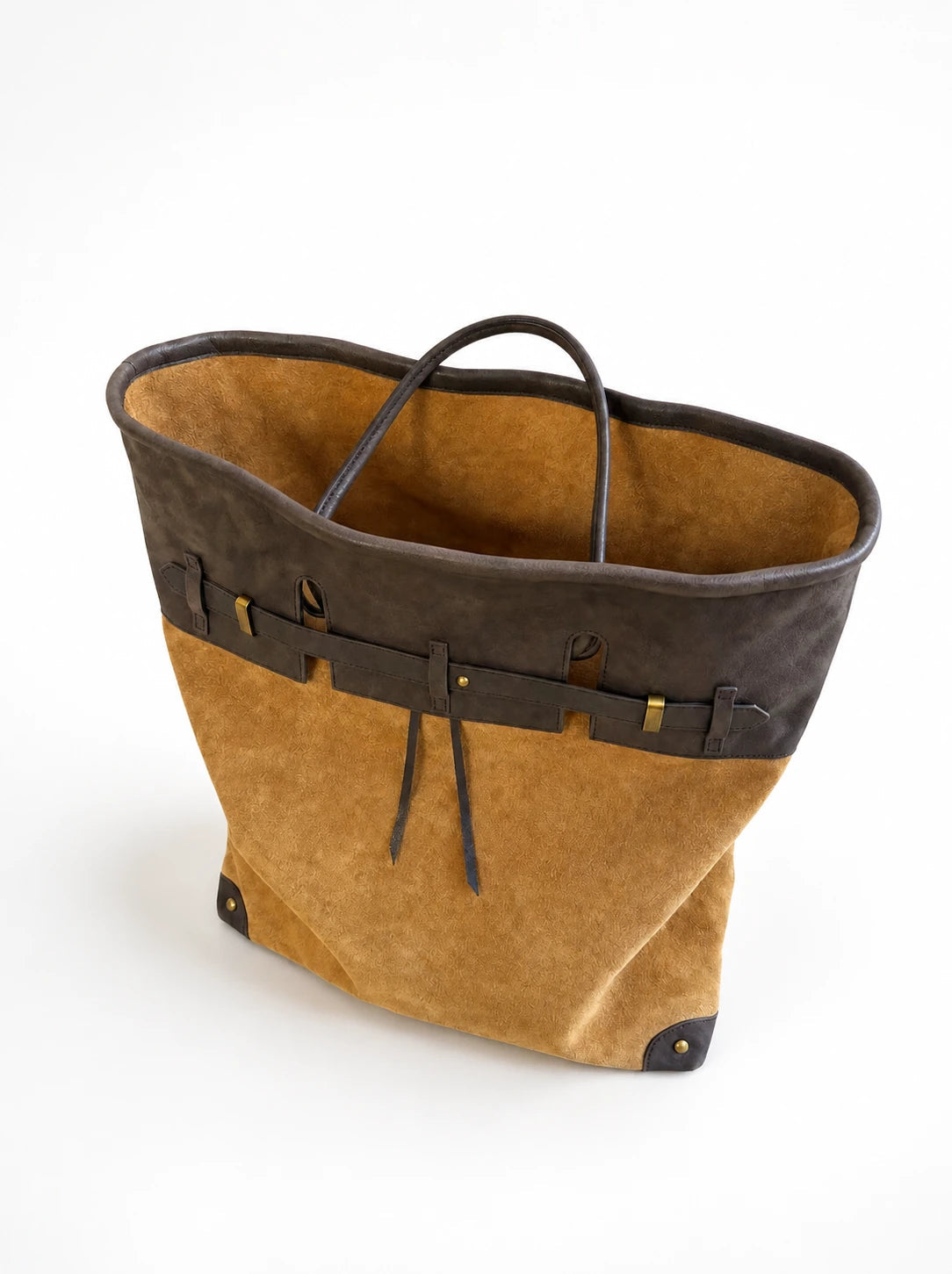 The Juliette Suede Tote in Camel, interior