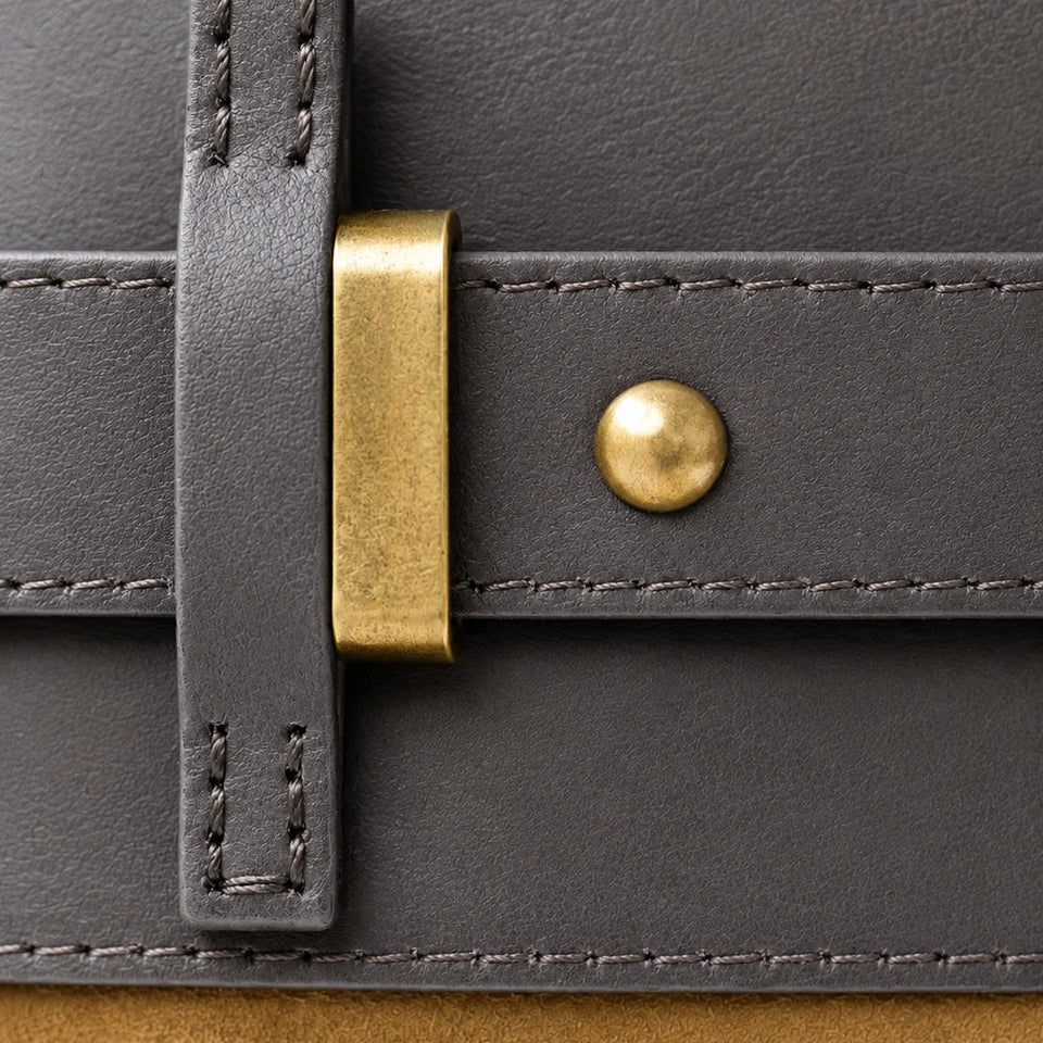 The Juliette Suede Tote in Camel, detail