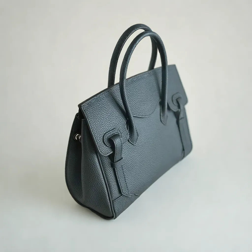 Velantra Blackwood Carry
