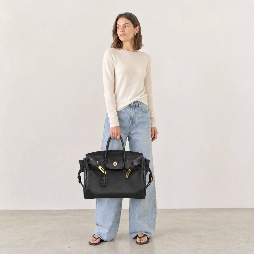 The Velantra Weekender in Black, model carry