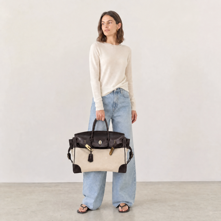 Velantra Weekender in Dark Chocolate, model carry